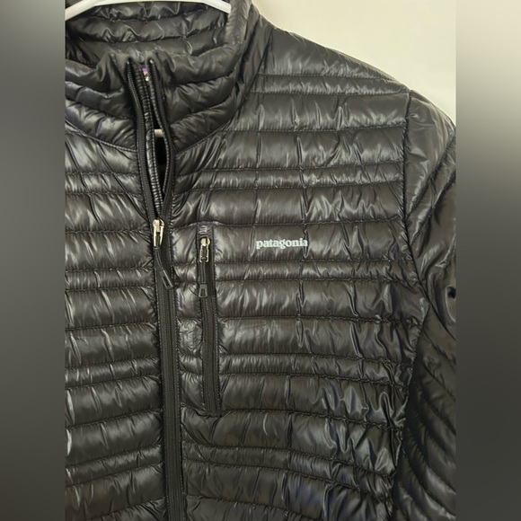 NWOT Patagonia Ultralight Down Hoodie Jacket - Women's - Picture 2 of 7